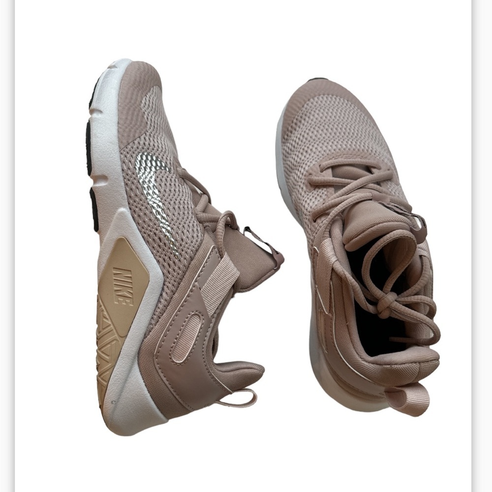 Nike Women’s Sneakers Taupe Pink Knit Running Shoes